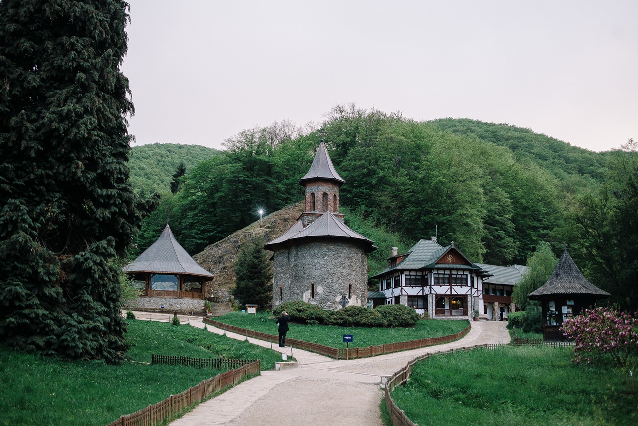 Biserica Mănăstirii Prislop -Copyright: Claudiu Popescu